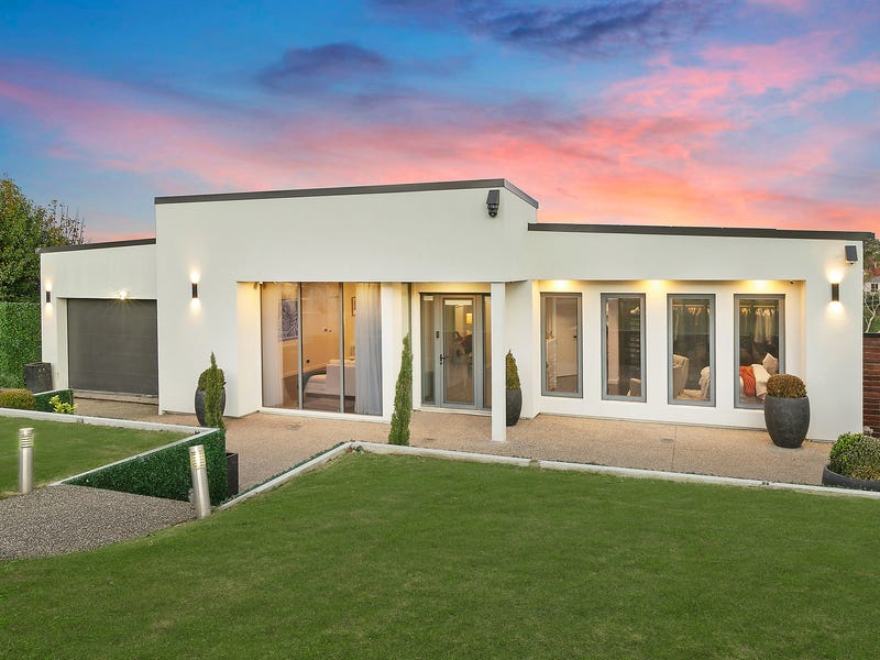 73 Clydesdale Way, Highton, Vic 3216 House for Sale