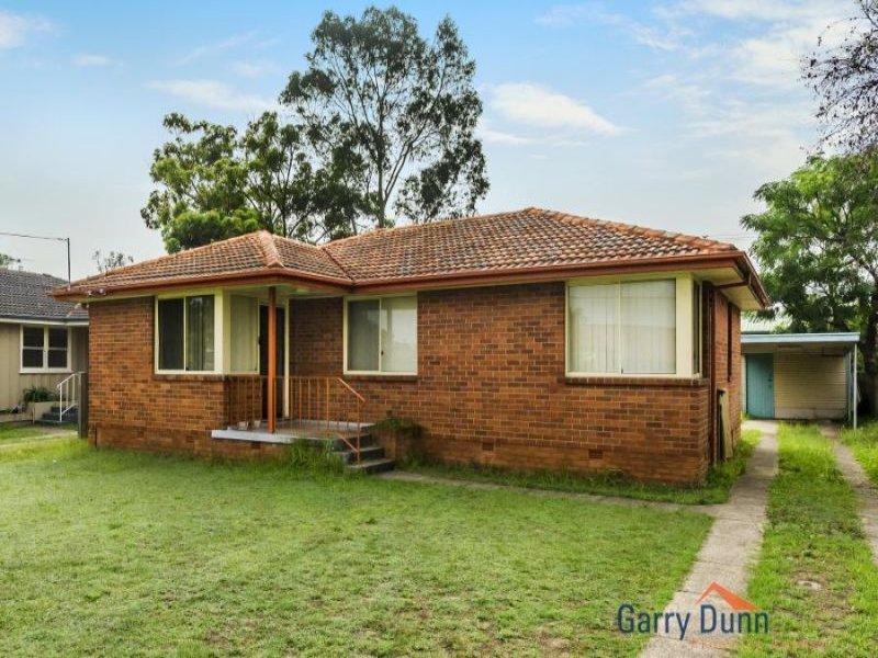 30 Lae Rd, Holsworthy, NSW 2173 Property Details