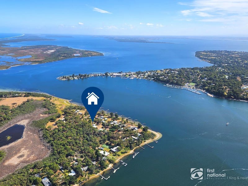 8 Stowe Avenue, Boole Poole, Metung, Vic 3904 Property Details