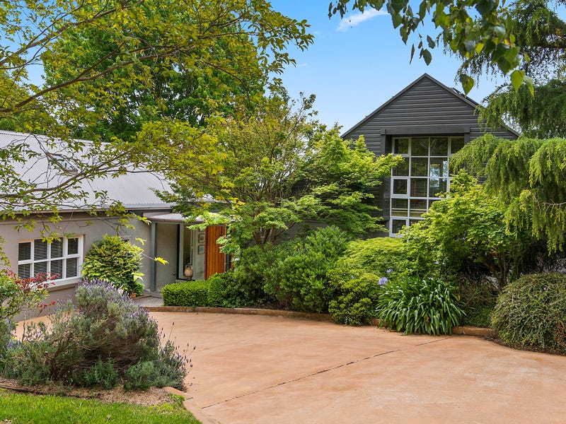 183 Oxley Drive, Mittagong, NSW 2575