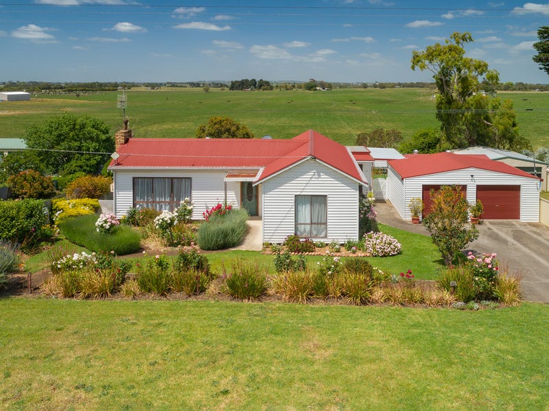 40 Mackinnons Bridge Road, Noorat, VIC 3265