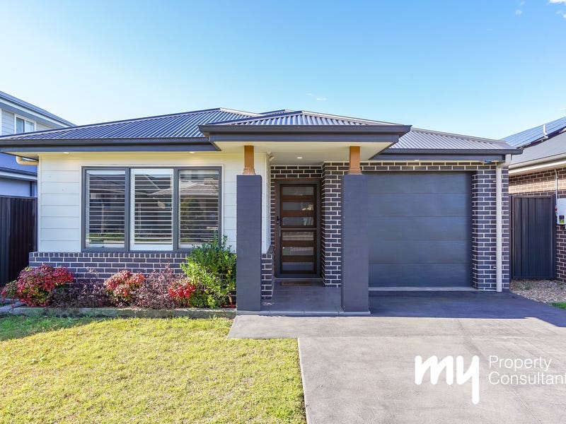 39 Arcadian Hills Crescent, Cobbitty, NSW 2570 Property Details