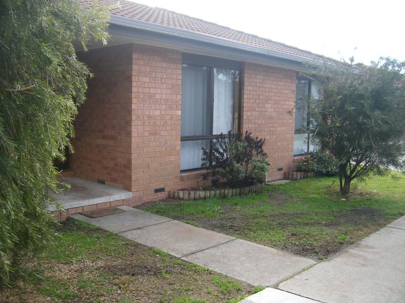 3/5 Sybella Avenue, Koo Wee Rup, VIC 3981