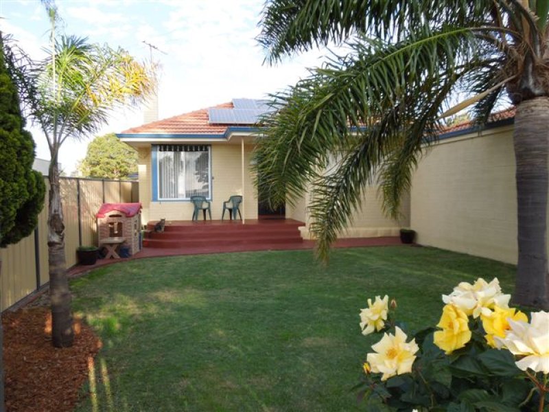 26 Medhurst Crescent, Nollamara, WA 6061 Property Details