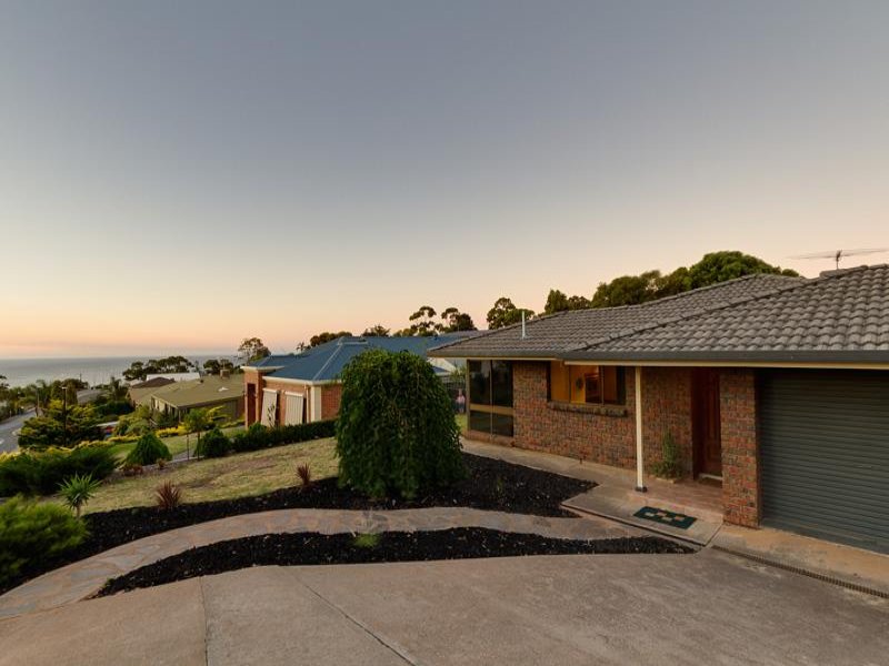 18 Clubhouse Road, Seacliff Park, SA 5049