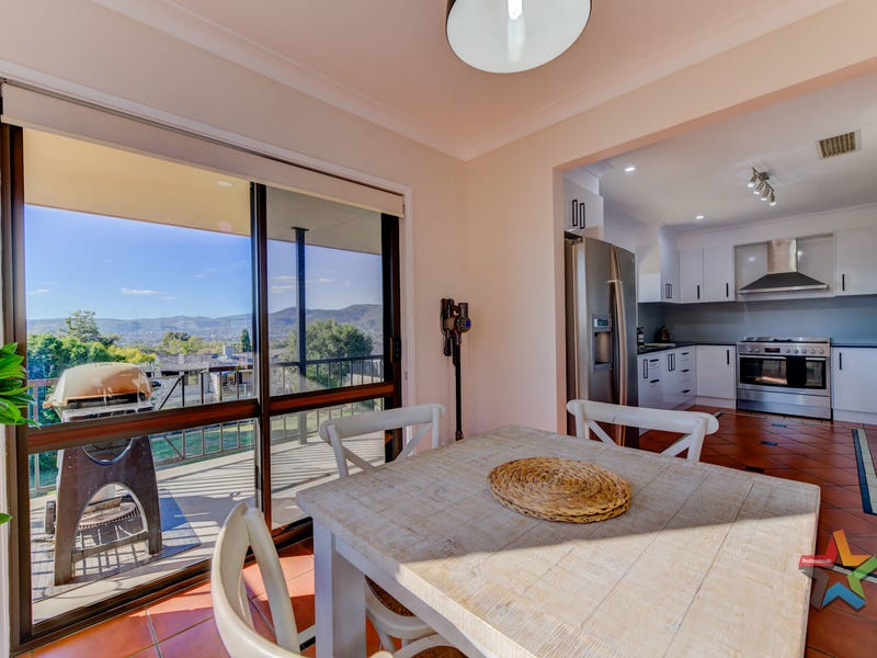 11 Caloola Street Tamworth Nsw 2340 House For Sale