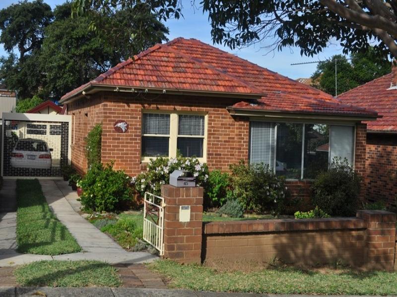 45 Mount Lewis Avenue, Punchbowl, NSW 2196