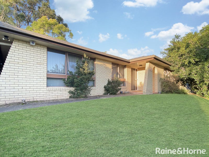 19 Zambesi Street, Riverhills, Qld 4074 House for Rent realestate