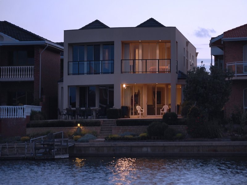 5B Sunrise Court, West Lakes, SA 5021