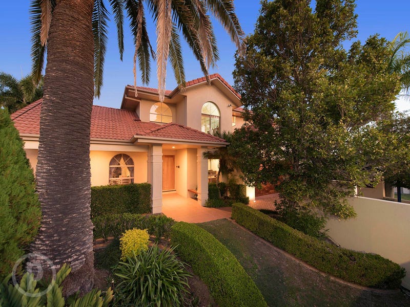 9 Carnoustie Place, Carindale, QLD 4152