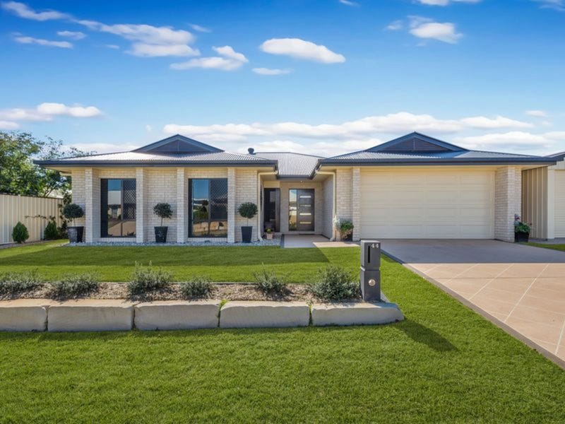 44 Honeyeater Drive, Highfields, Qld 4352 Property Details