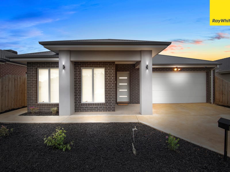 39 Denny Place, Melton South, VIC 3338 