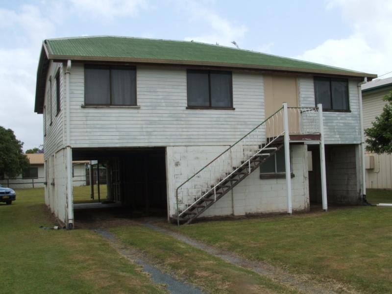 4 Hume Street, West Mackay, QLD 4740