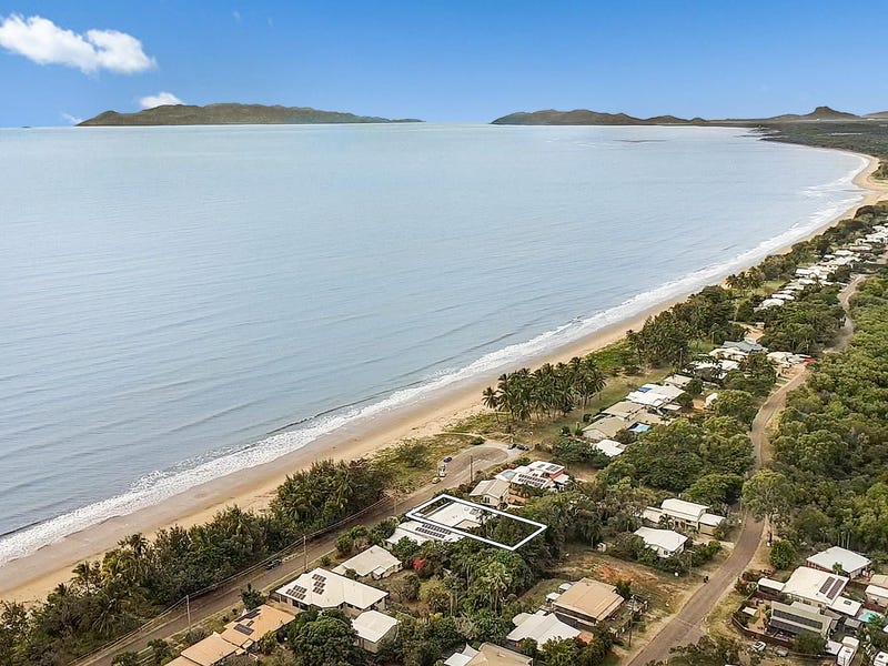 50 Esplanade, Saunders Beach, QLD 4818