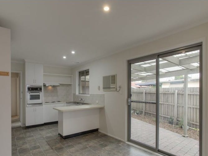 1/50 Renwick Road, Ferntree Gully, Vic 3156