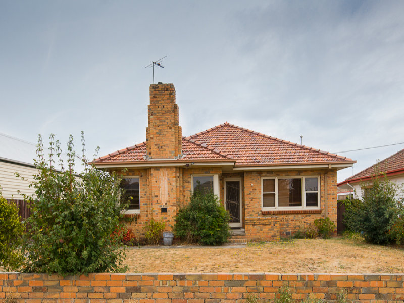 211 Dowling Street, Wendouree, Vic 3355 Property Details