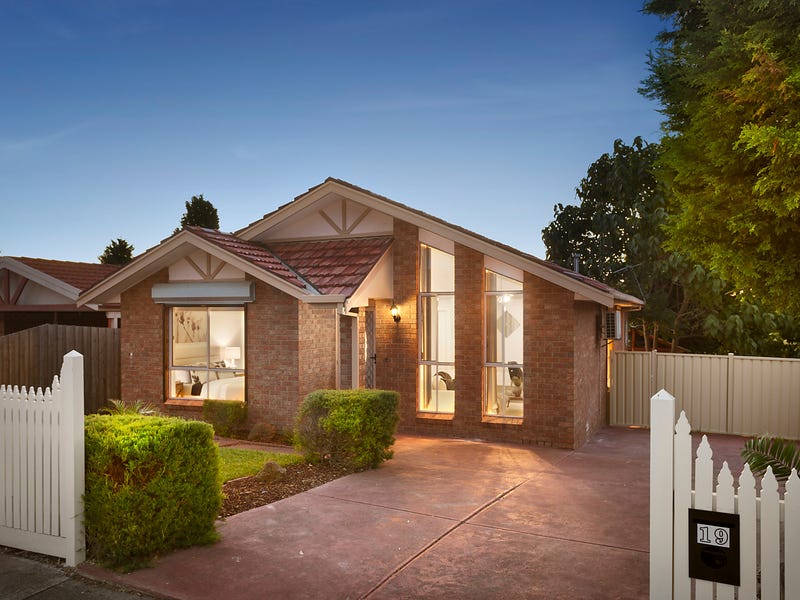 19 Bowman Drive, Mill Park, VIC 3082