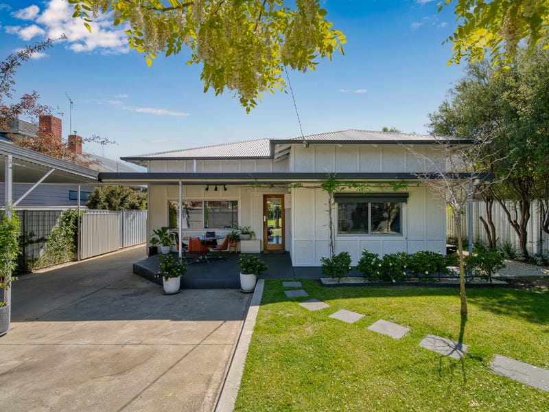 18 Murdoch Road, Wangaratta, Vic 3677 Property Details