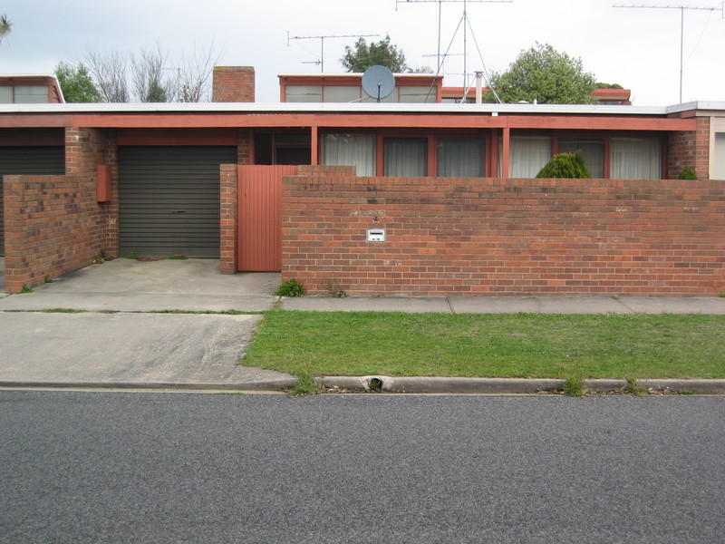2/18 Hoyle Street, Morwell, Vic 3840 Property Details