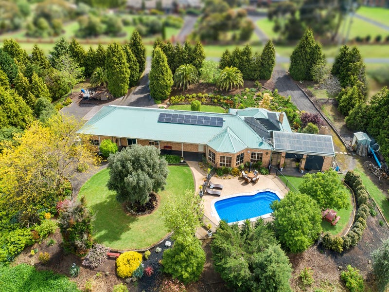 190 Bluestone Bridge Road, Lovely Banks, Vic 3213