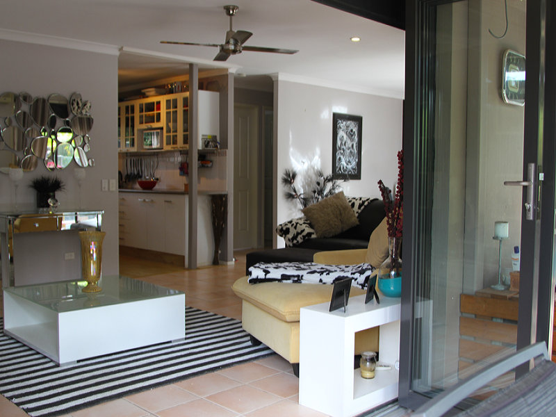 54 Shirley St, Southport, Qld 4215 Property Details