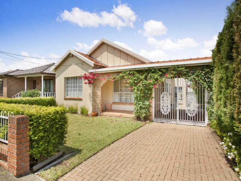 5 Lea Avenue, Russell Lea, NSW 2046