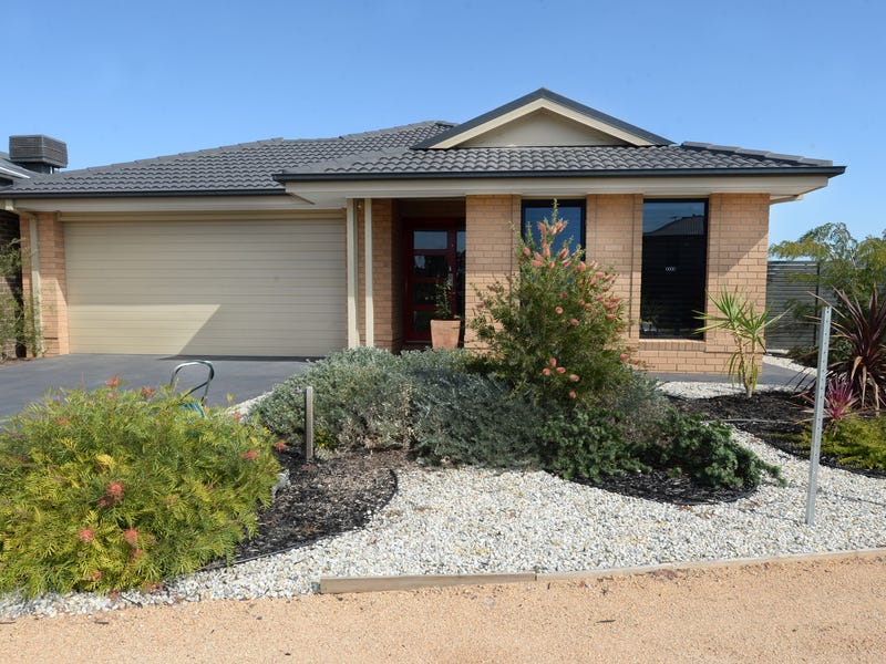 53 Robinson Way, Yarrawonga, Vic 3730 Property Details