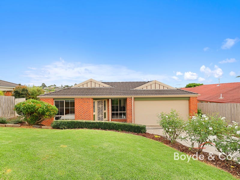 61 Walker Drive, Drouin, Vic 3818 House for Sale