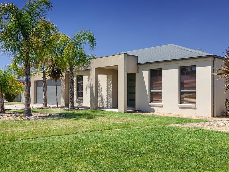 19 GOLFLINKS AVENUE, Wodonga, Vic 3690 Property Details