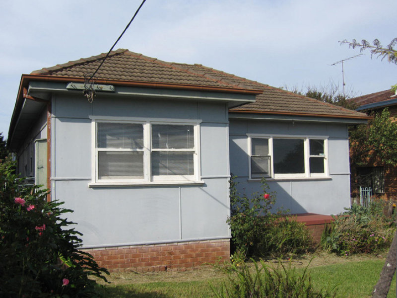 24 Hoskins Avenue, Warrawong, NSW 2502 Property Details