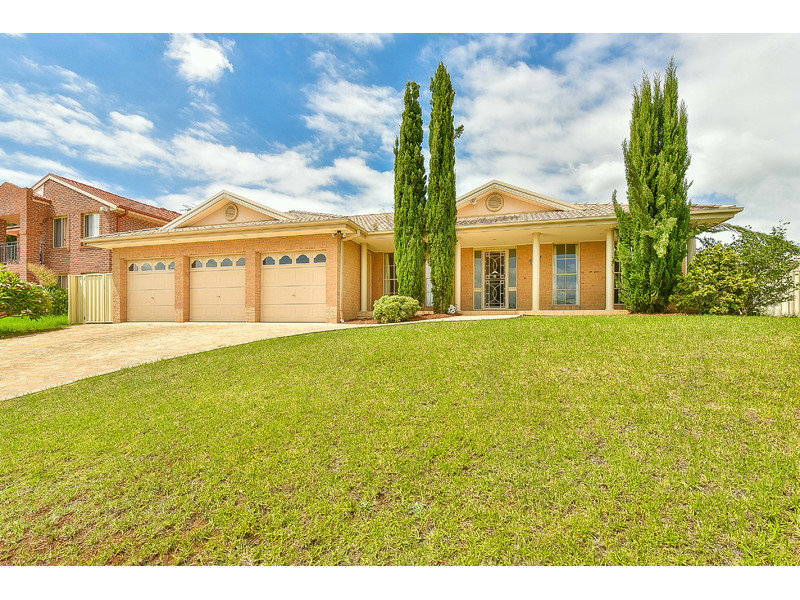 197 Englorie Park Drive, Glen Alpine, NSW 2560