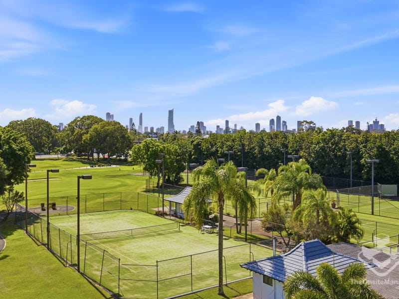 ID:21202283/11 Fairway Drive, Clear Island Waters, Qld 4226 - Apartment ...