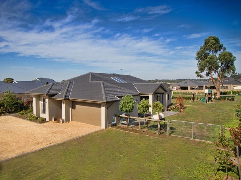 59 Willowbank Road, Gisborne, VIC 3437