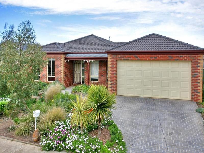 33 Riversdale Drive, Werribee, Vic 3030 Property Details