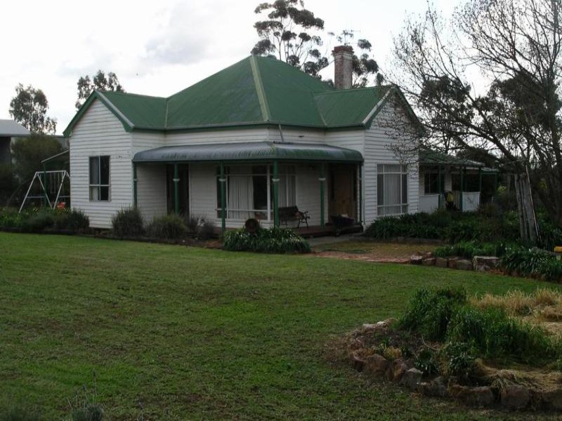 25 Angle Road, Murchison, Vic 3610 Property Details