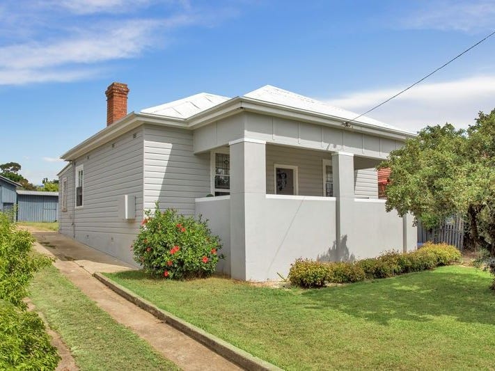 Houses for Rent in Tamworth, NSW 2340 Pg. 2