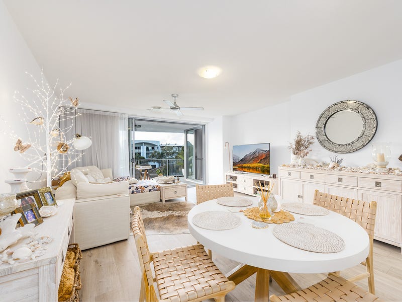 Sold Property Prices & Auction Results in Kawana Waters, QLD (+1