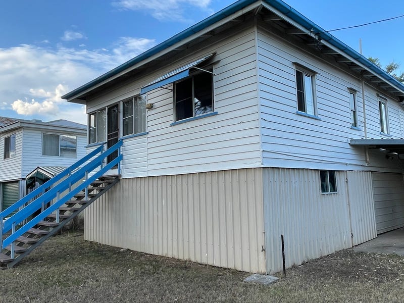 39 Bagot Street, Dalby, Qld 4405 House for Rent