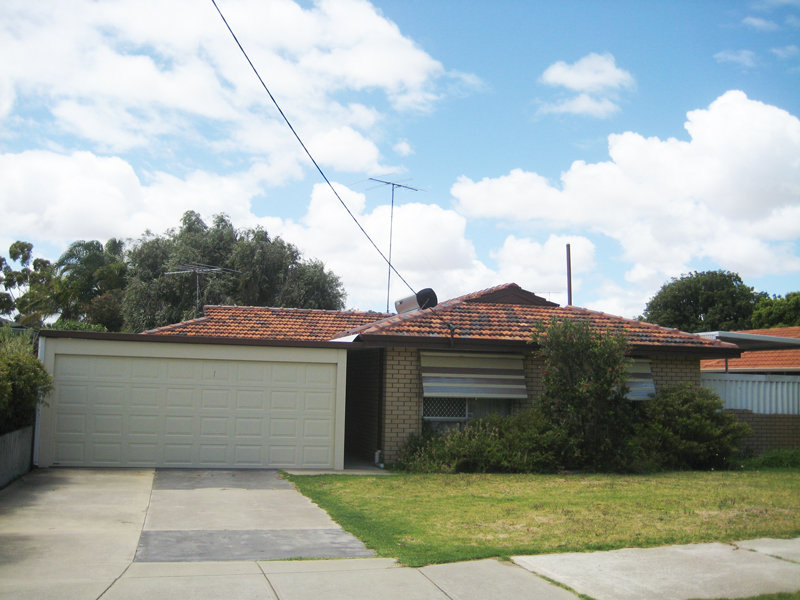 8 Milina Street, Hillman, WA 6168 Property Details