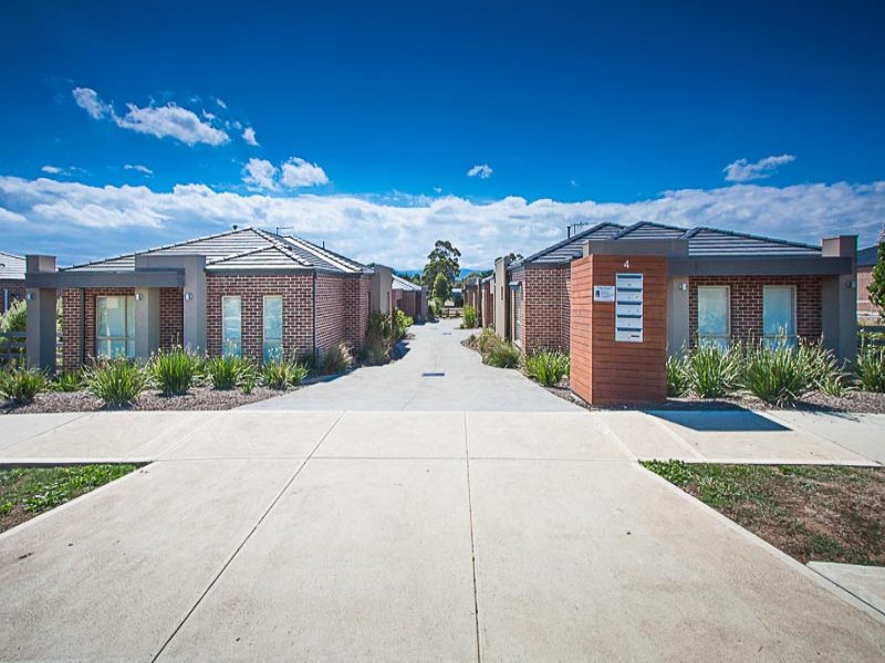 Unit 3/4 Francis Crescent, Gisborne, Vic 3437 Property Details