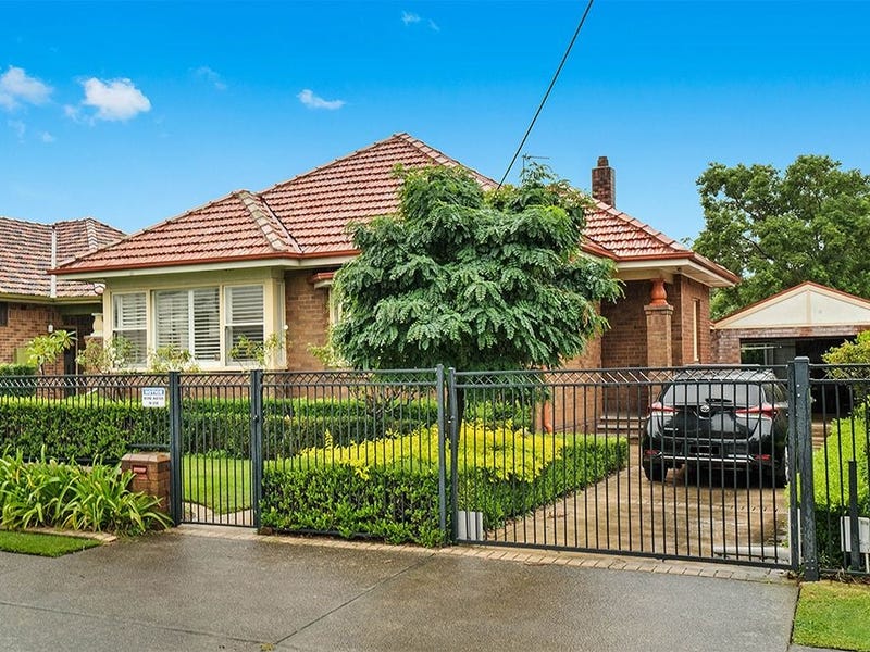 144 Parkway Avenue, Hamilton South, NSW 2303