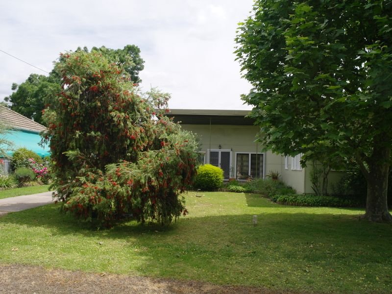 8 Charles Street, Benalla, Vic 3672 Property Details