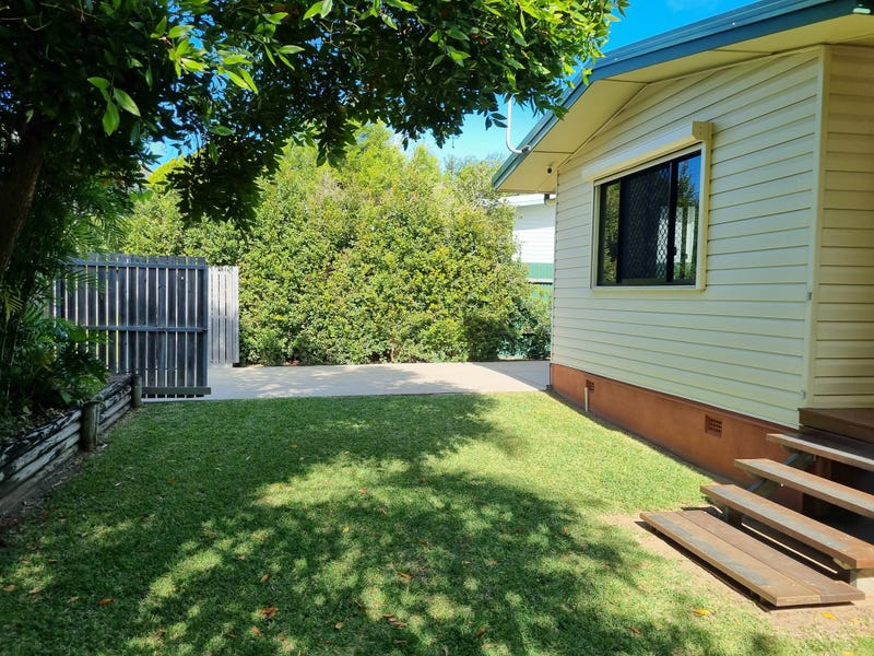 19 Rossella Street, West Gladstone, QLD 4680