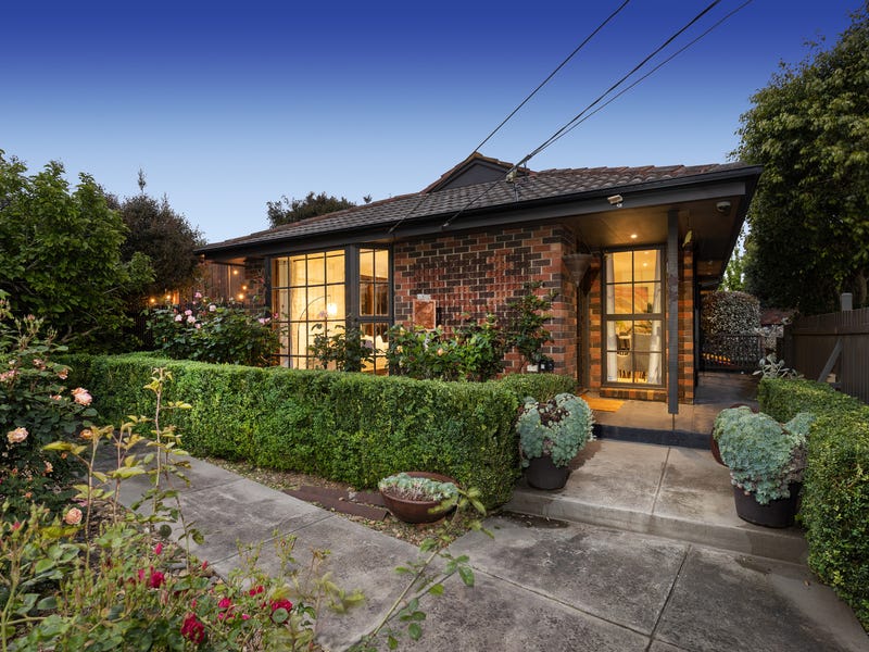 100 Tiverton Drive, Mulgrave, Vic 3170 Property Details