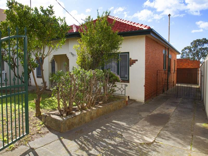 52 Gilbert Road, Preston, VIC 3072