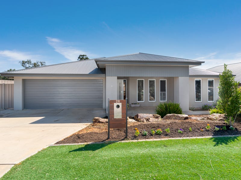 26 Barton Avenue, Lloyd, NSW 2650 Property Details