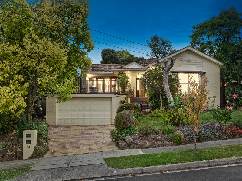 32 Cheviot Road, Mount Waverley, VIC 3149