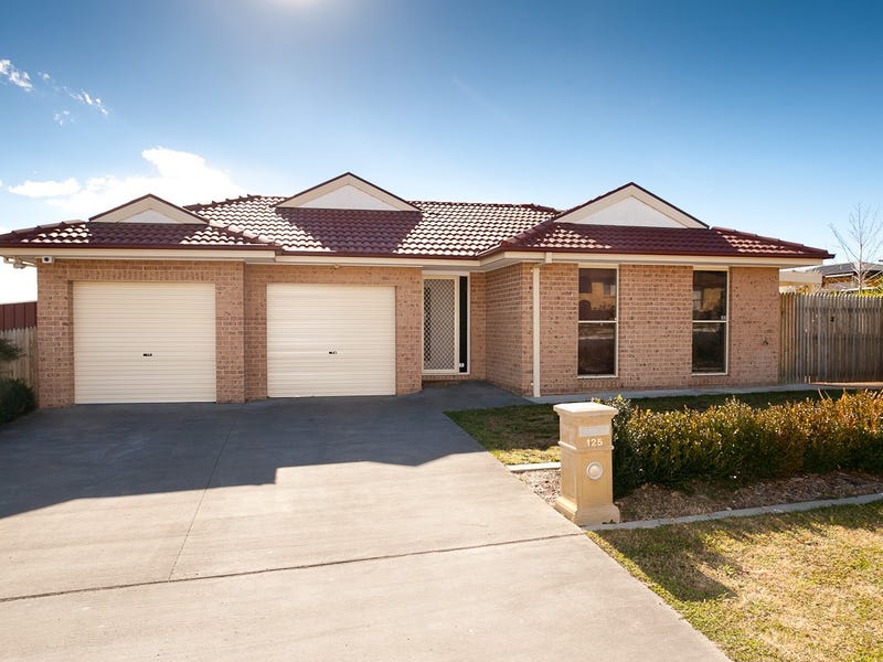 4 killard street, queanbeyan, nsw 2620 - house for sale