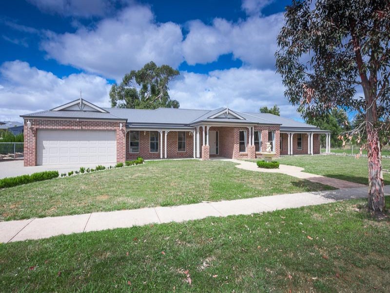 119121 Willowbank Road, Gisborne, VIC 3437