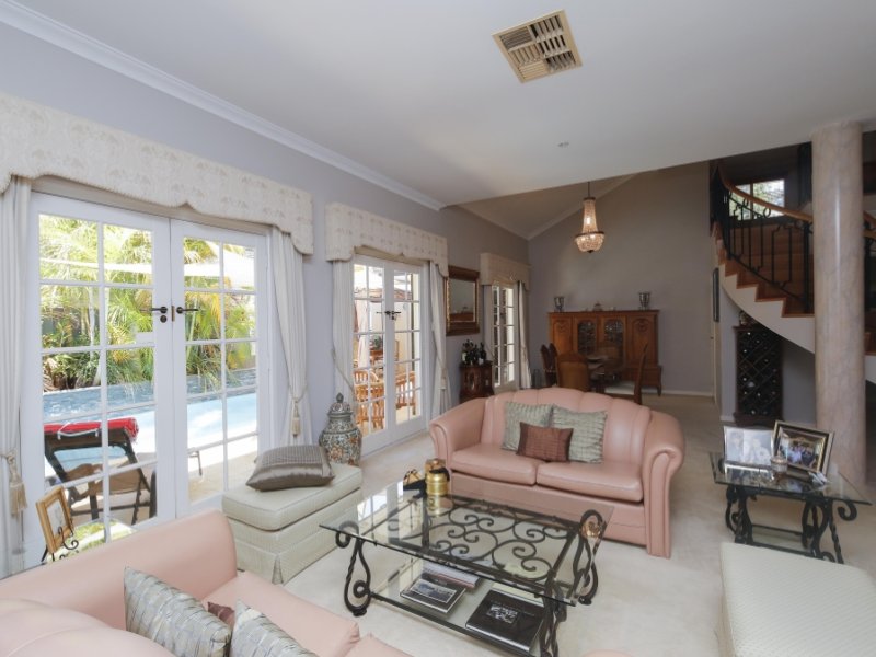 28 Ash Grove, Duncraig, WA 6023